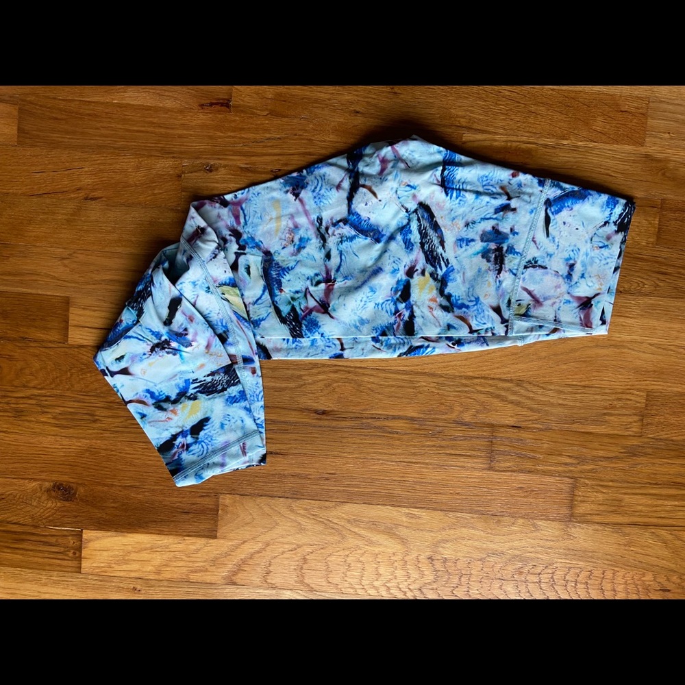NWOT Wunder Under 25 inch tight